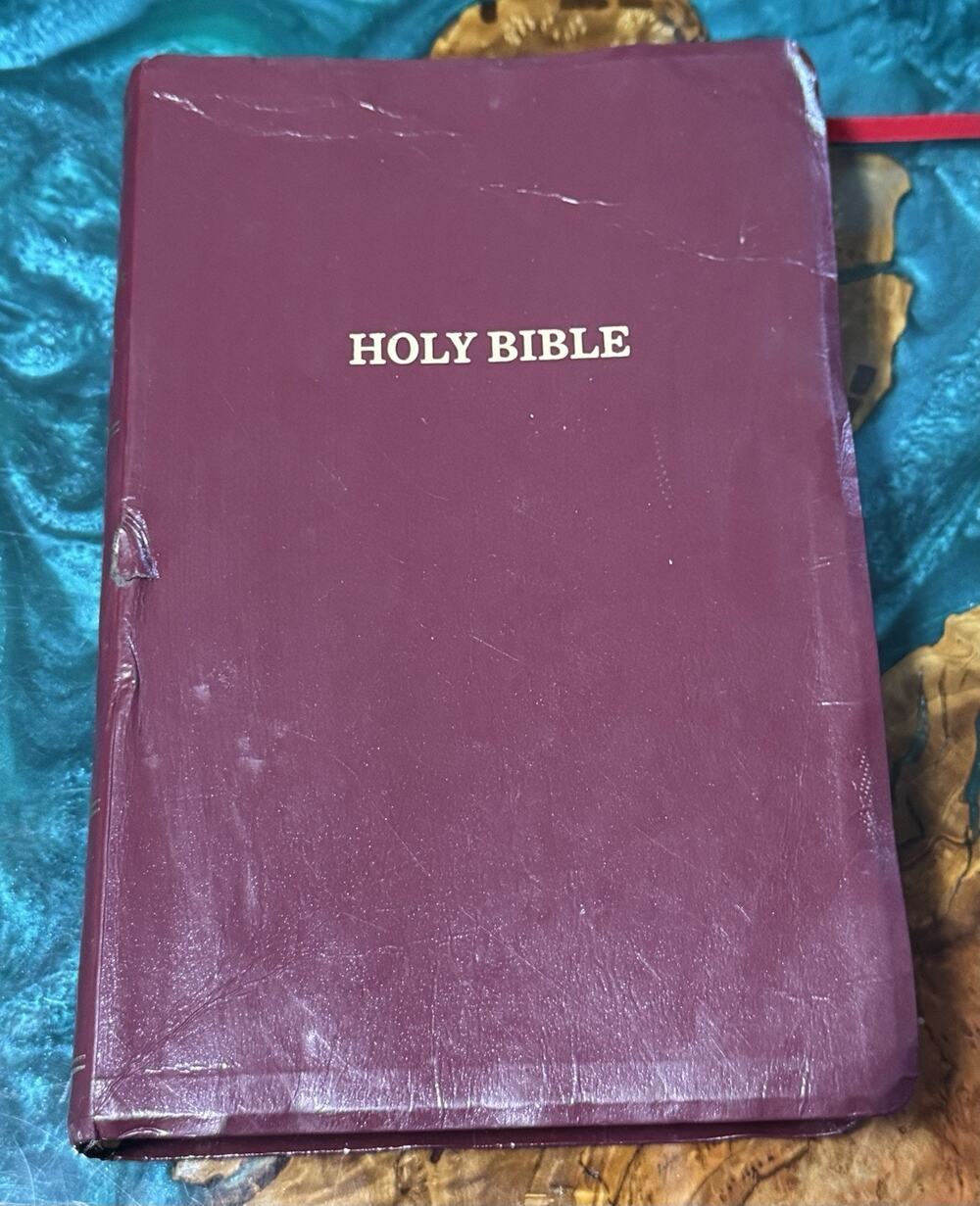 KJV Holy Bible Giant Print Reference 883CBG Burgundy Thomas Nelson